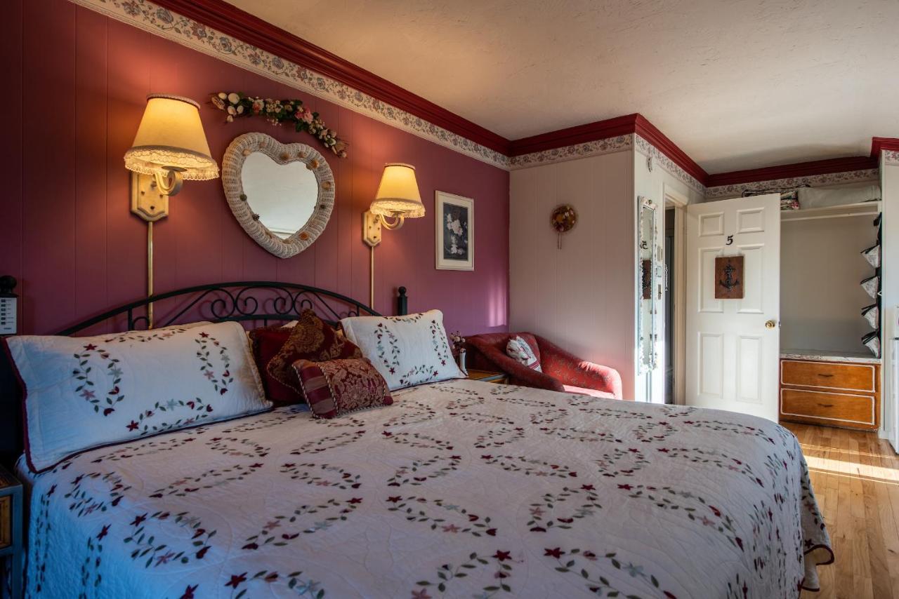 A Cape Cod Ocean Manor Inn Hyannis Ngoại thất bức ảnh