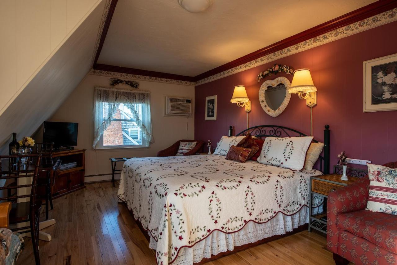 A Cape Cod Ocean Manor Inn Hyannis Ngoại thất bức ảnh